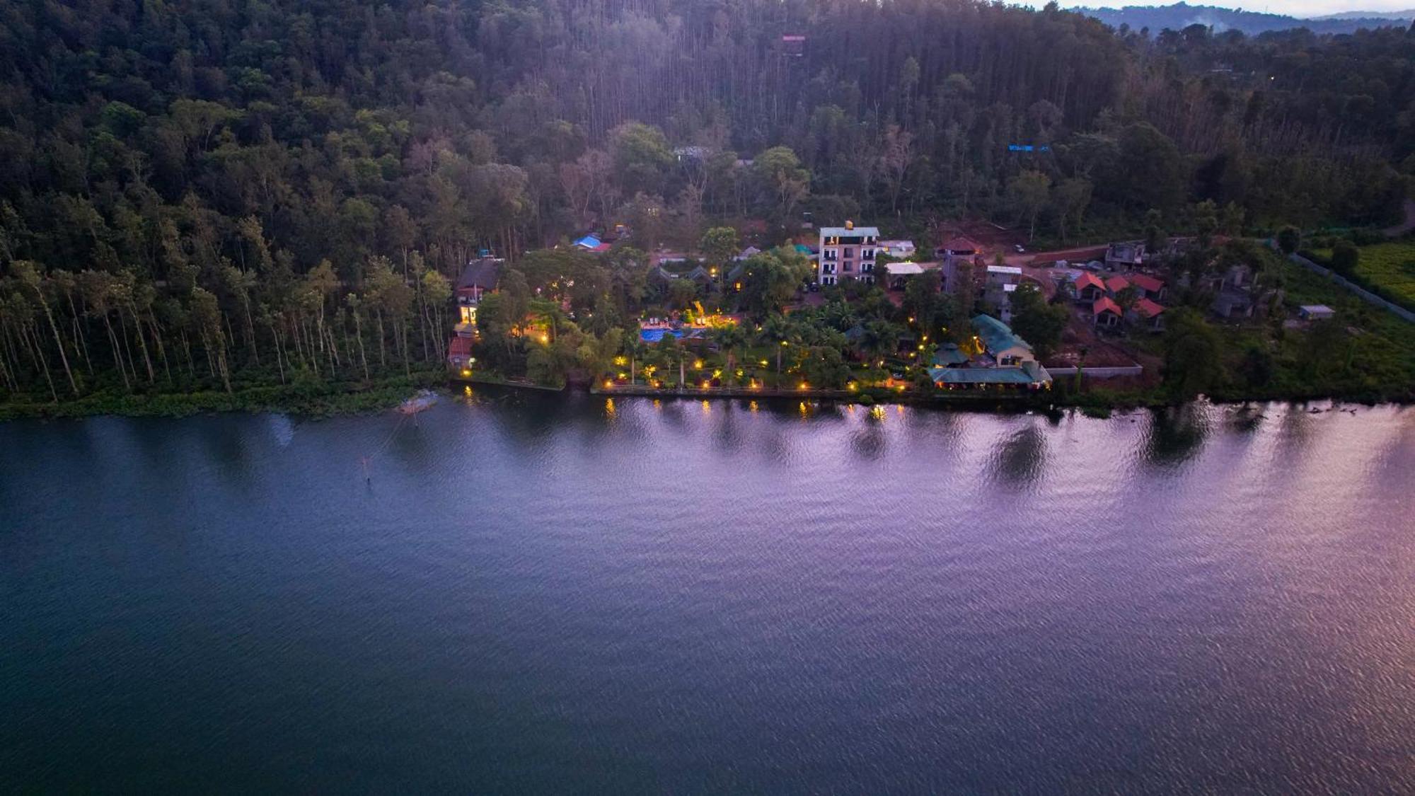 Coorg Jungle Camp Backwater Resort Suntikoppa Екстер'єр фото