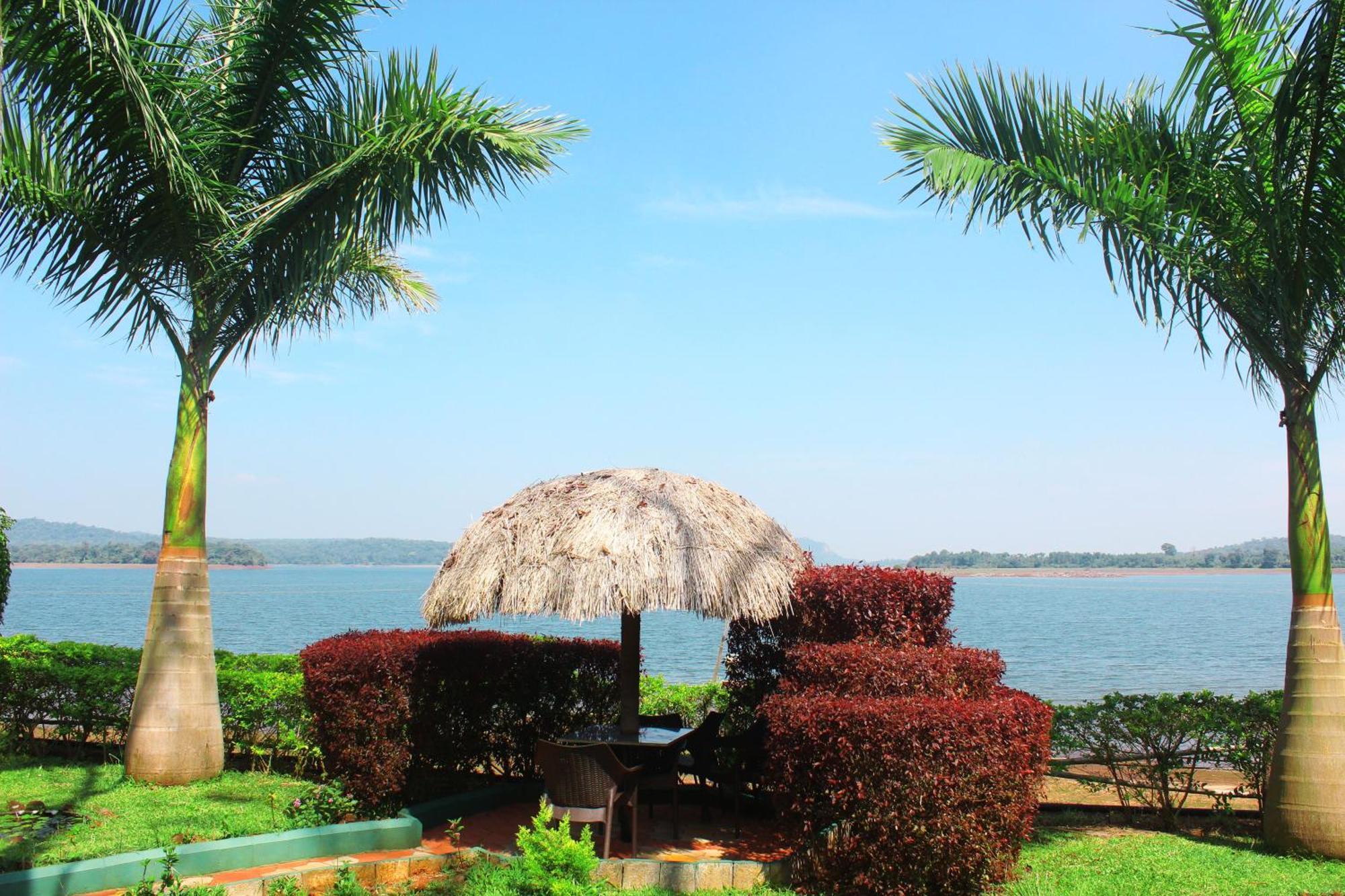 Coorg Jungle Camp Backwater Resort Suntikoppa Екстер'єр фото