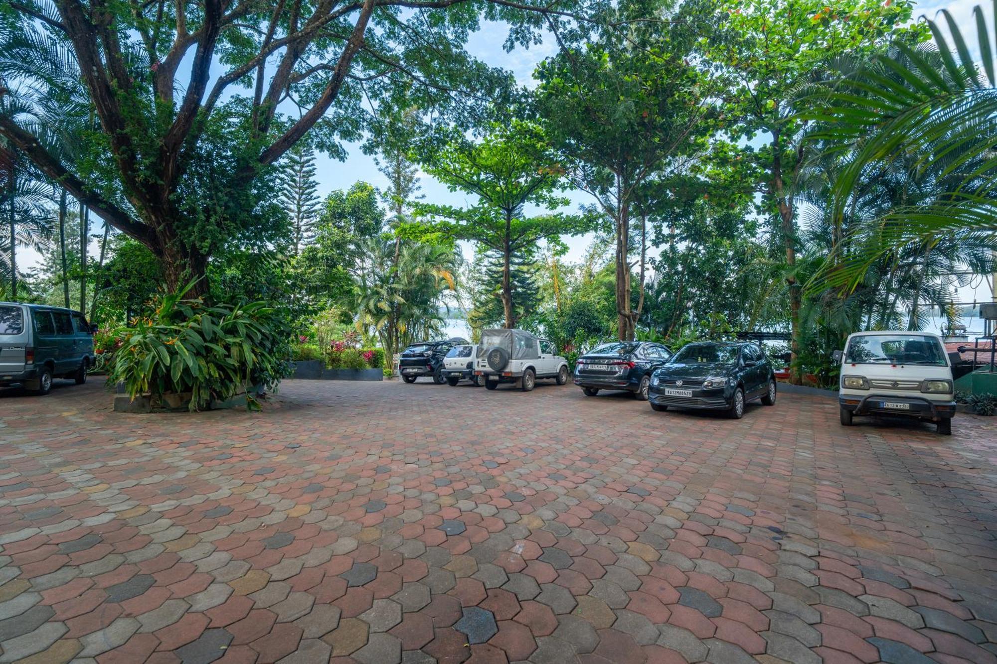 Coorg Jungle Camp Backwater Resort Suntikoppa Екстер'єр фото